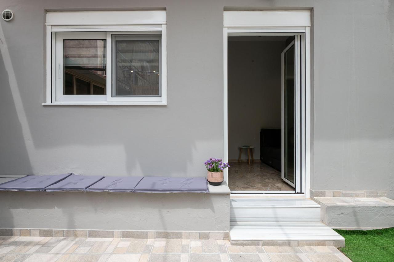 Ferienwohnung Anesis With A Yard Kalamata Exterior foto