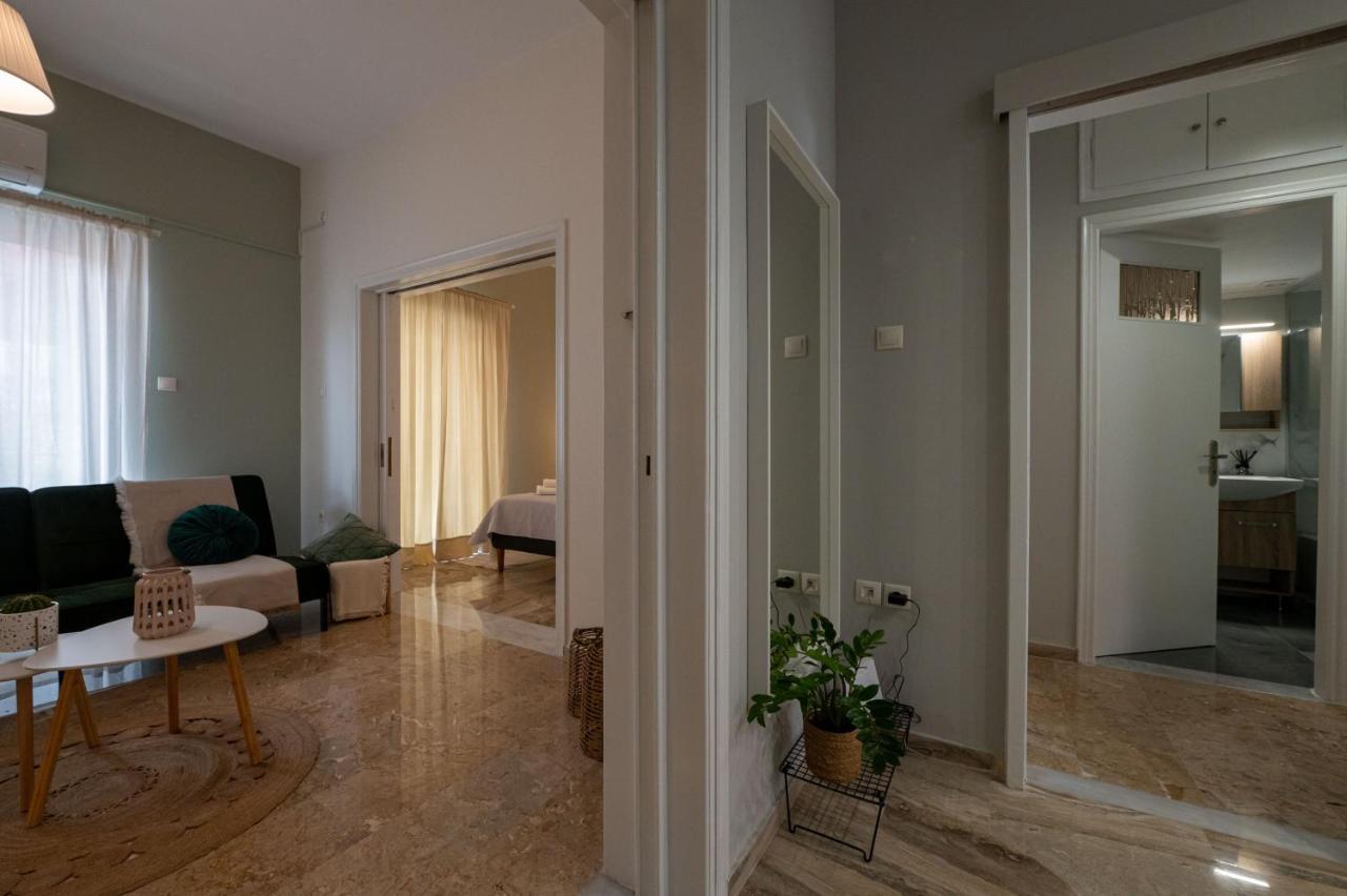 Ferienwohnung Anesis With A Yard Kalamata Exterior foto