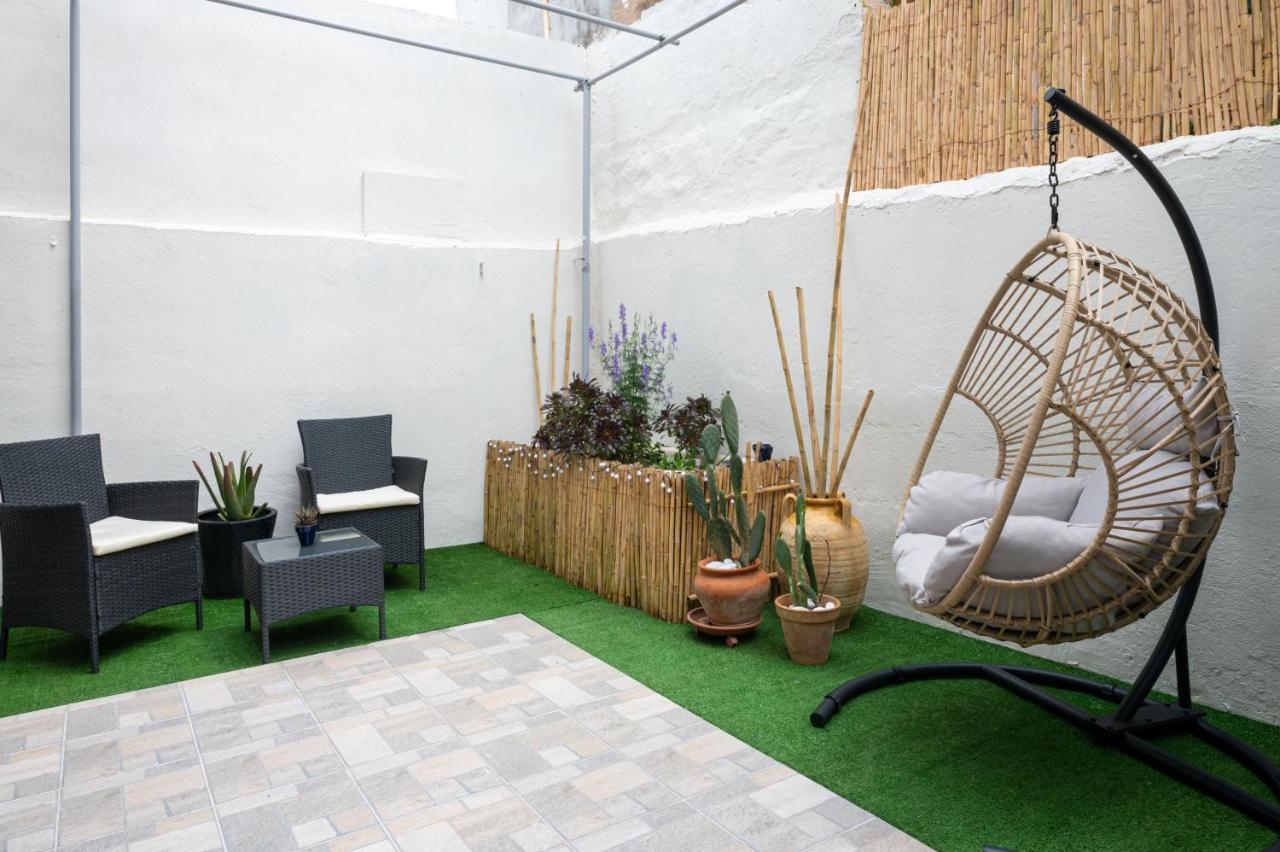 Ferienwohnung Anesis With A Yard Kalamata Exterior foto