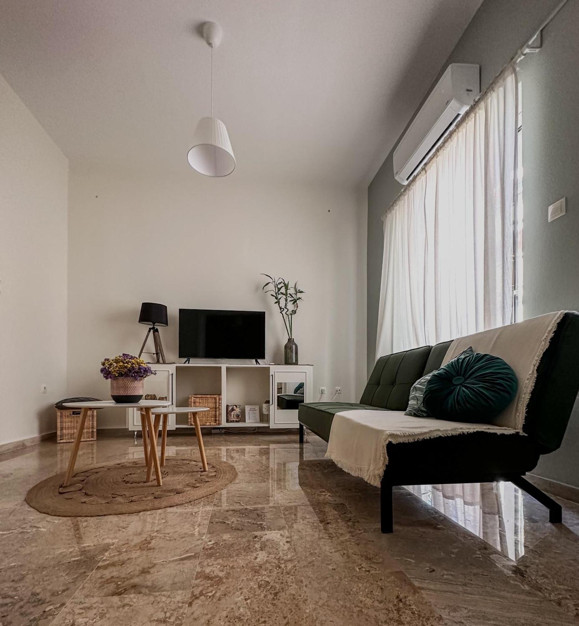Ferienwohnung Anesis With A Yard Kalamata Exterior foto